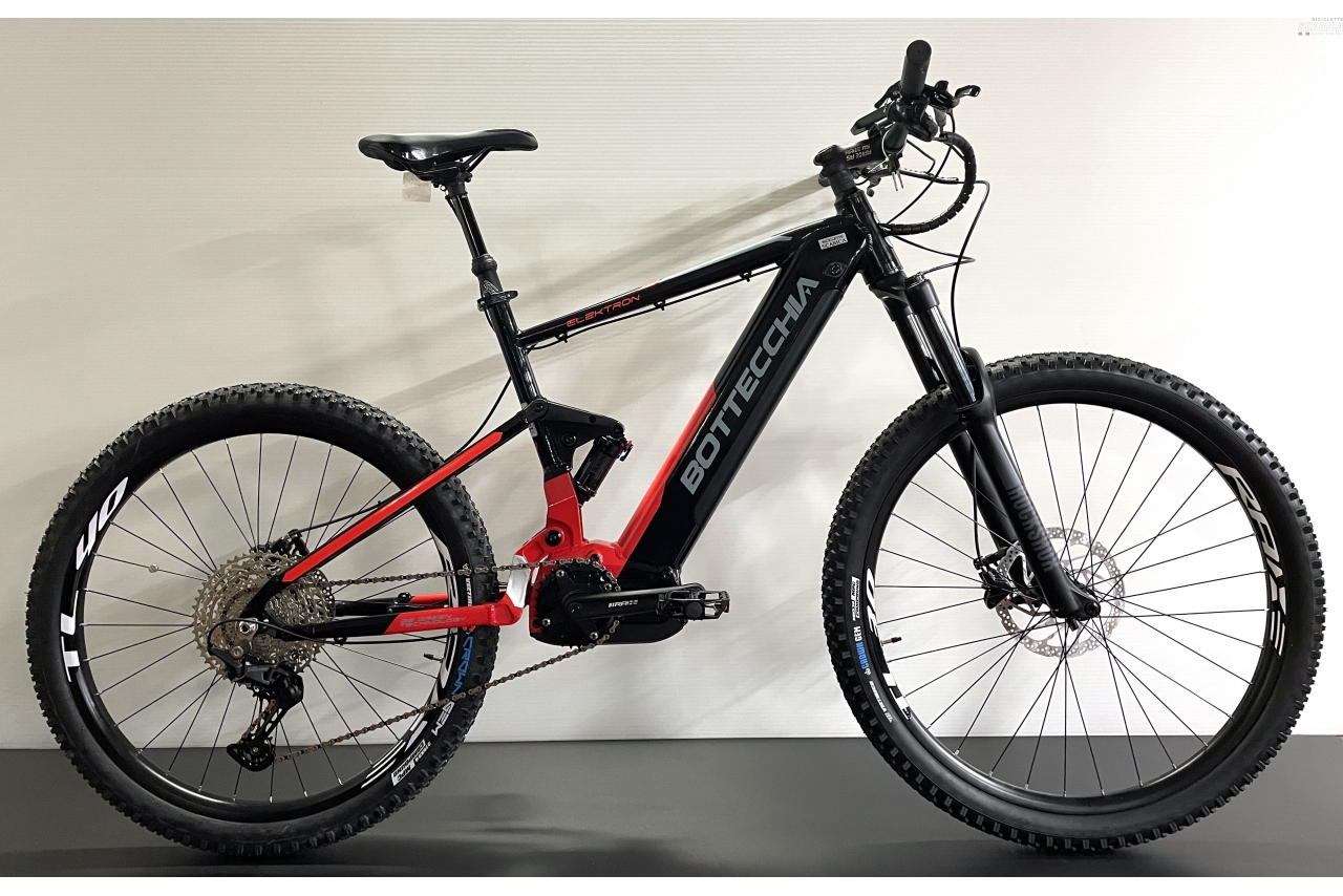 BOTTECCHIA BE36 ELEKTRON EVO OLI 630WH 29/27.5 11V NERO ROSSO - BOTTECCHIA CICLI 3 BOTTECCHIA BE36 ELEKTRON EVO OLI 630WH 29/27.5 11V NERO ROSSO - BOTTECCHIA CICLI