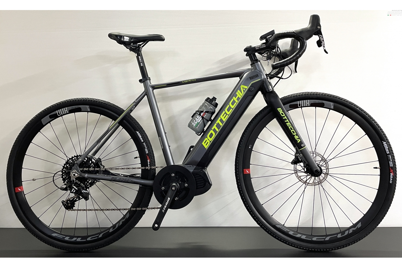 BOTTECCHIA BE85 MERAK GRAVEL 500WH 28 11V ANTRACITE VERDE - BOTTECCHIA CICLI 3 BOTTECCHIA BE85 MERAK GRAVEL 500WH 28 11V ANTRACITE VERDE - BOTTECCHIA CICLI